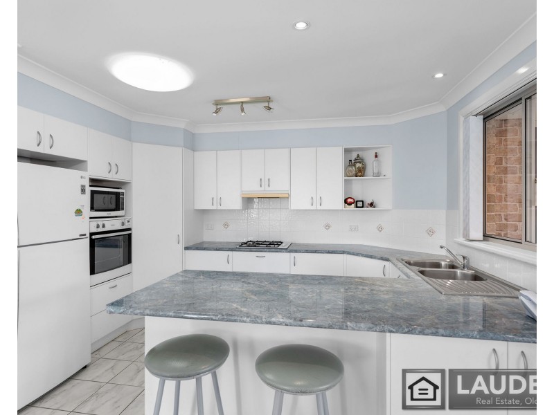 1/6 Ivy Crescent, Old Bar NSW 2430