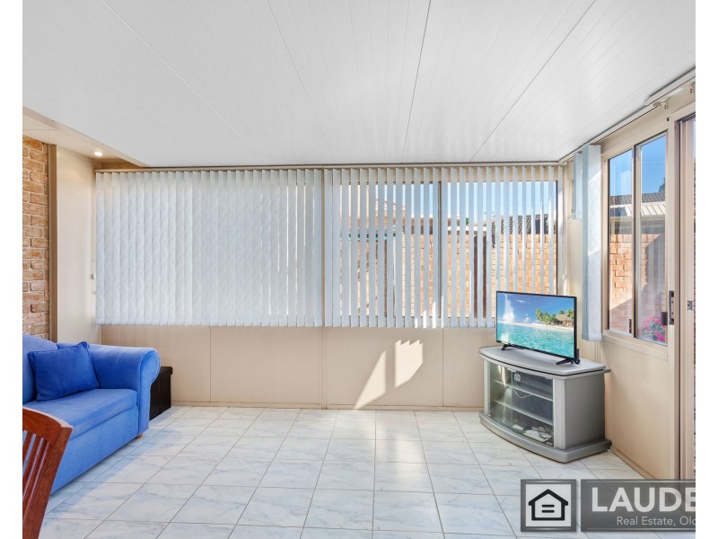 1/6 Ivy Crescent, Old Bar NSW 2430