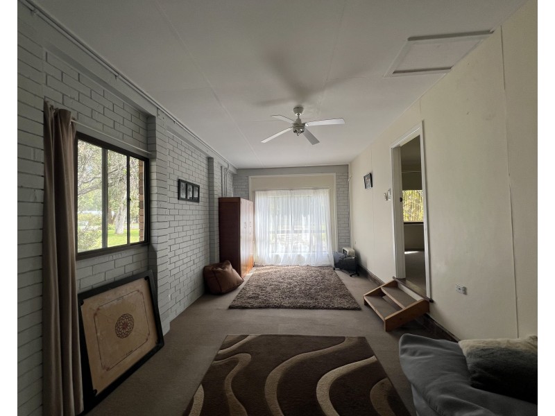 5 Kolinda Drive, Old Bar NSW 2430