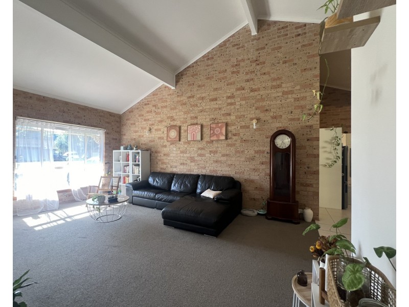 22 Farleigh Street, Old Bar NSW 2430