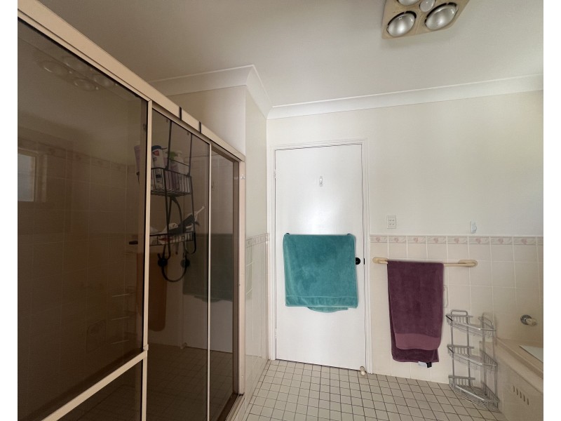 22 Farleigh Street, Old Bar NSW 2430
