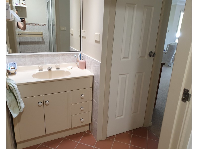2/11 Farleigh Street, Old Bar NSW 2430