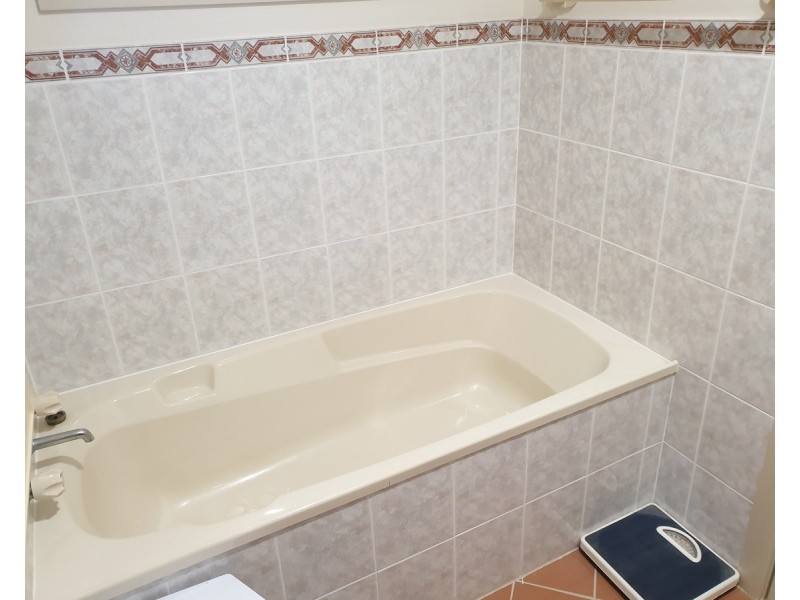 2/11 Farleigh Street, Old Bar NSW 2430