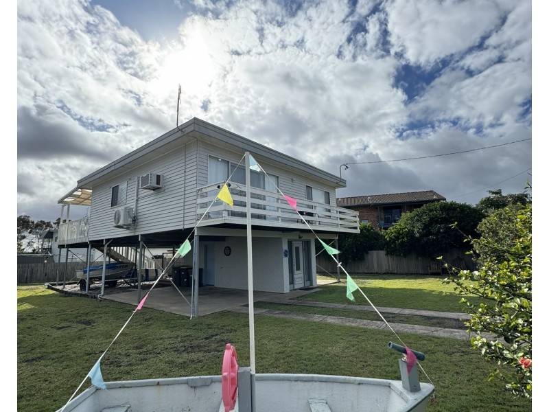35 Manning Street, Manning Point NSW 2430