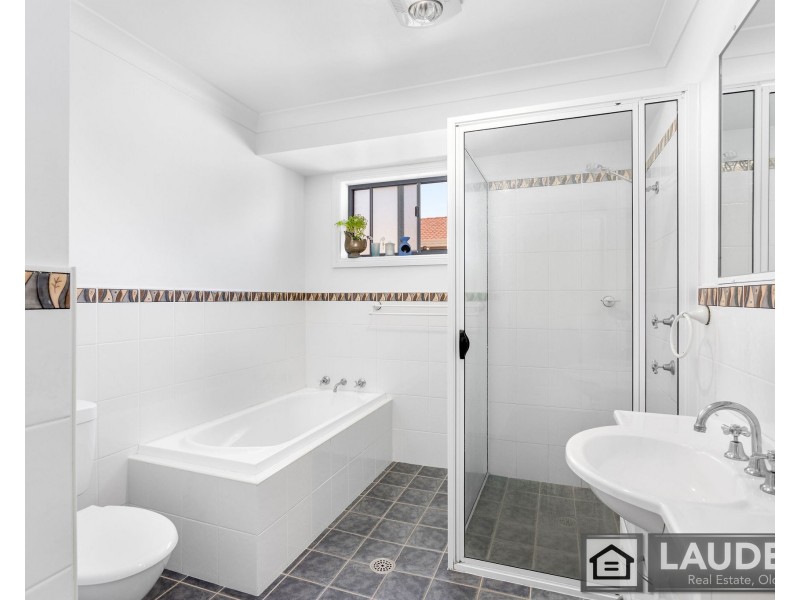12 Bluehaven Drive, Old Bar NSW 2430