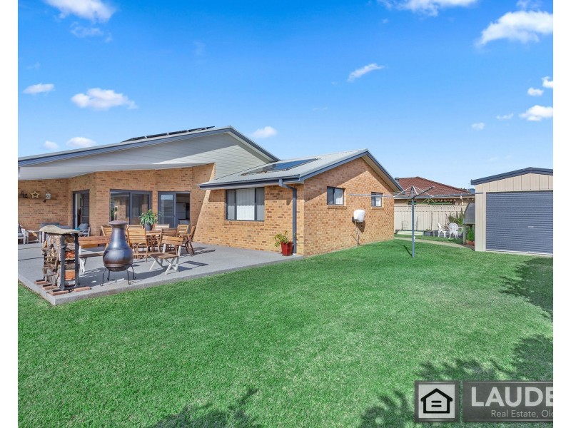 12 Bluehaven Drive, Old Bar NSW 2430