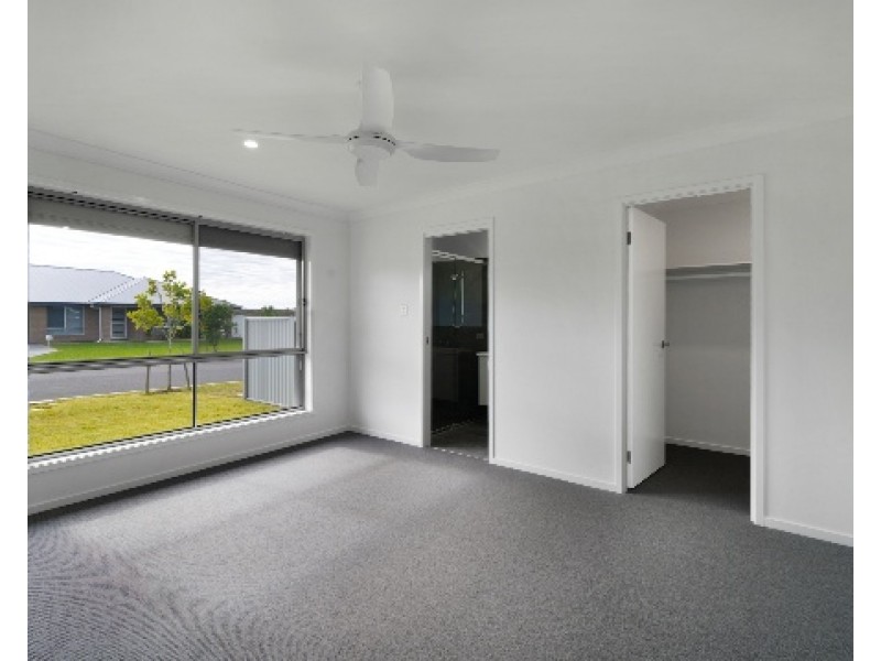 30 Marra Drive, Old Bar NSW 2430
