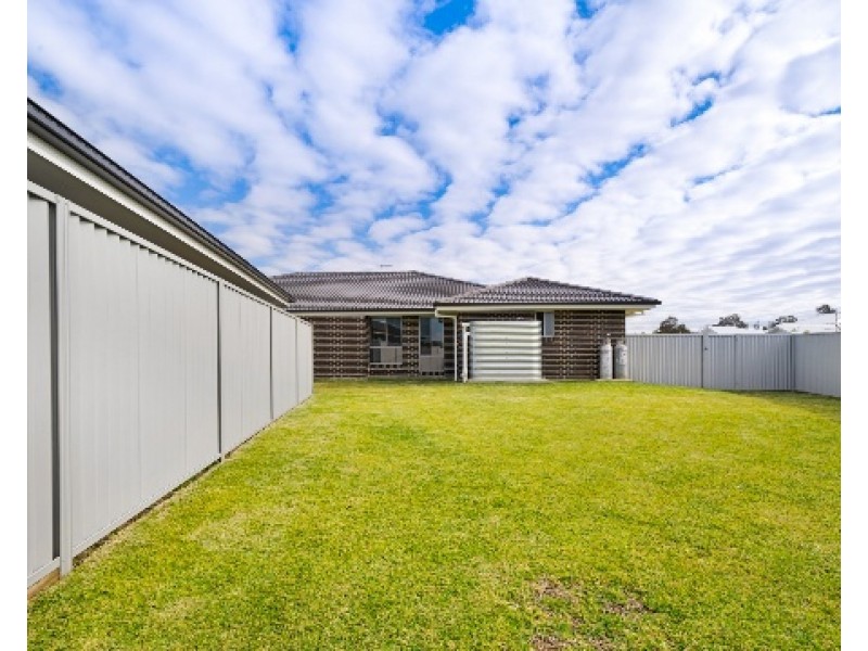 30 Marra Drive, Old Bar NSW 2430