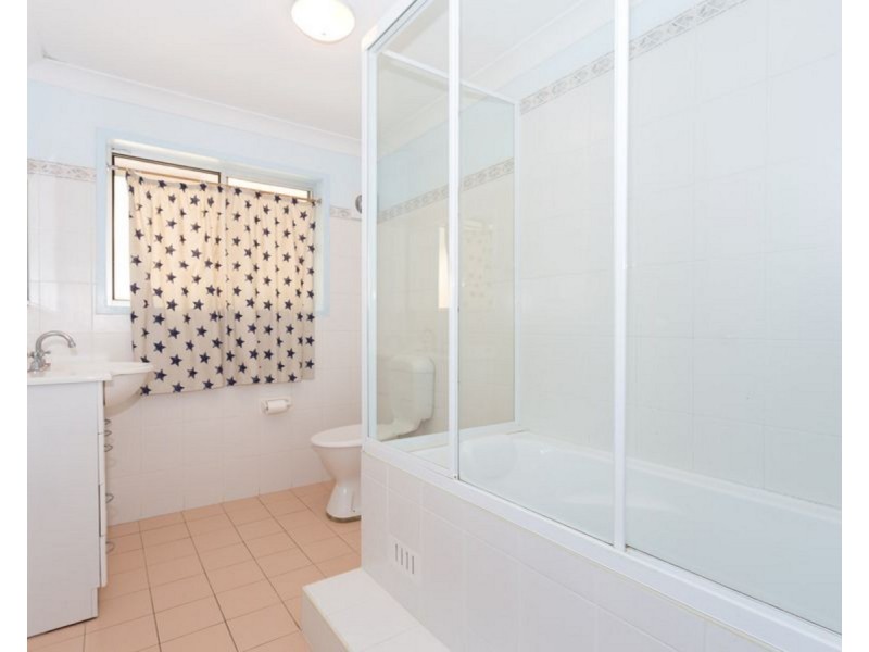 41B Pacific Parade, Old Bar NSW 2430