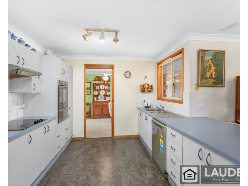 40 Molong Road, Old Bar NSW 2430
