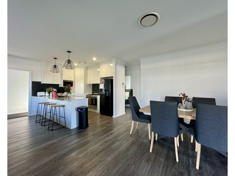 2/1 Egret Street, Old Bar NSW 2430