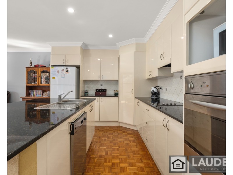 1/19 Mistral Place, Old Bar NSW 2430