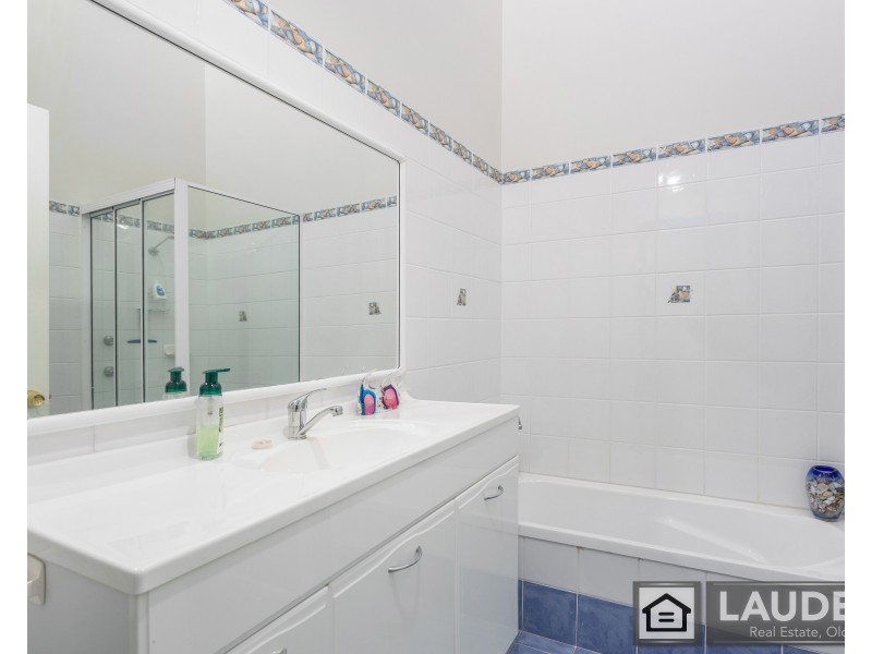 1/19 Mistral Place, Old Bar NSW 2430