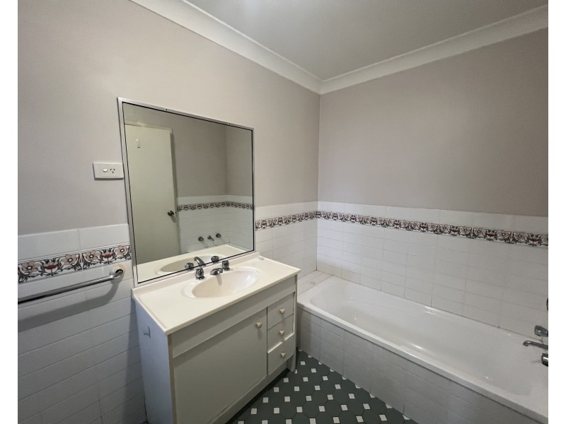 5/26 Old Bar Road, Old Bar NSW 2430