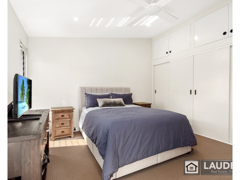 1 Flagtail Avenue, Old Bar NSW 2430