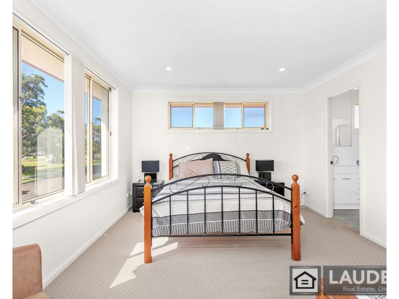 4/2 Mistral Place, Old Bar NSW 2430