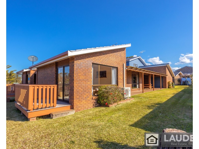 11 Rushby Drive, Old Bar NSW 2430
