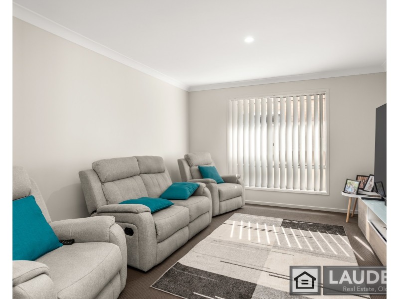 43 Marra Drive, Old Bar NSW 2430