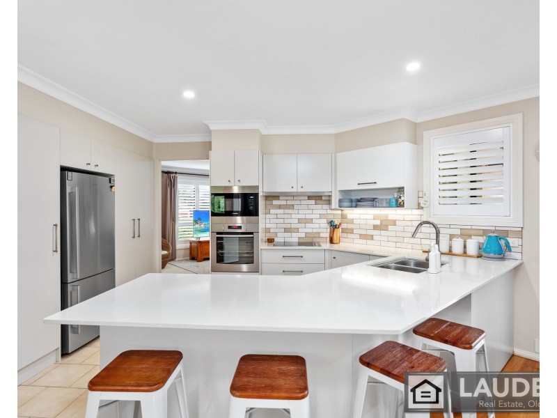 3 Snoewood Street, Old Bar NSW 2430