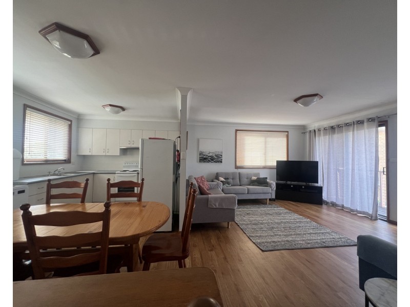 6 Lewis Street, Old Bar NSW 2430