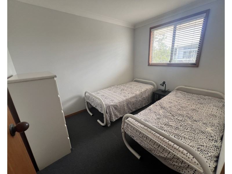 6 Lewis Street, Old Bar NSW 2430