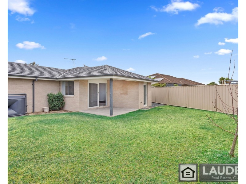 2/15 Tropicbird Crescent, Old Bar NSW 2430