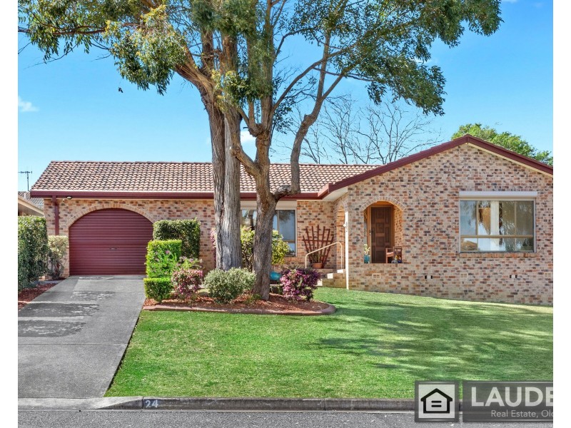 24 Molong Road, Old Bar NSW 2430