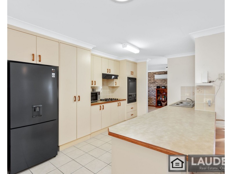 24 Molong Road, Old Bar NSW 2430