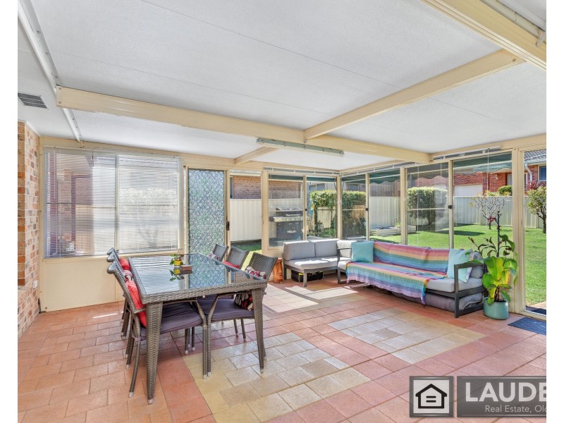 24 Molong Road, Old Bar NSW 2430