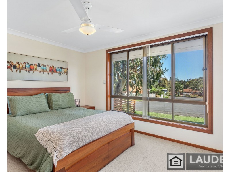 24 Molong Road, Old Bar NSW 2430