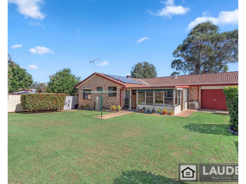 24 Molong Road, Old Bar NSW 2430