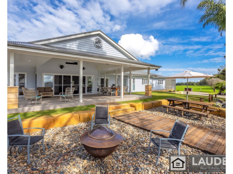 77 Templetons Lane, Oxley Island NSW 2430