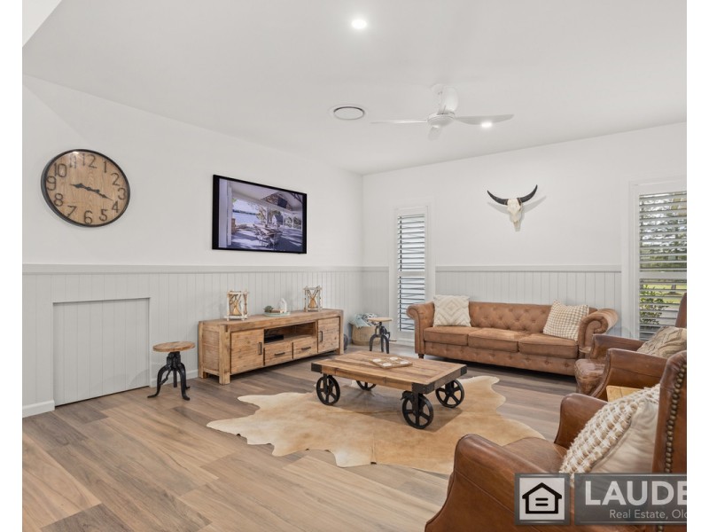 77 Templetons Lane, Oxley Island NSW 2430