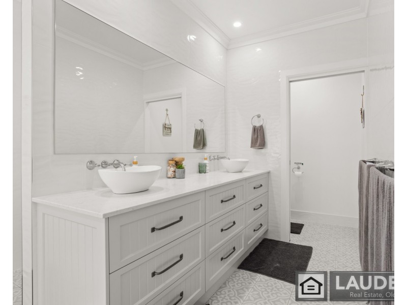 77 Templetons Lane, Oxley Island NSW 2430