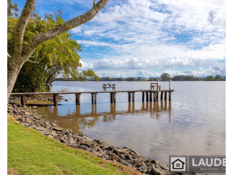 77 Templetons Lane, Oxley Island NSW 2430