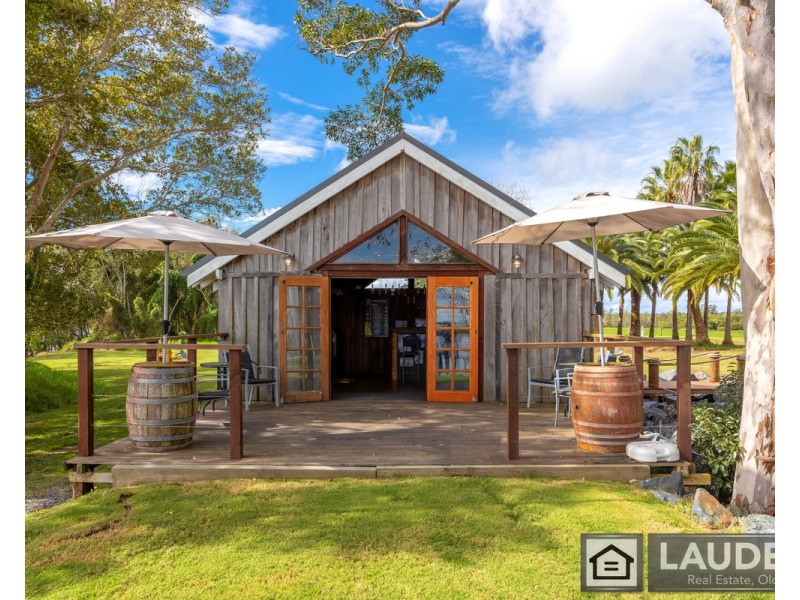 77 Templetons Lane, Oxley Island NSW 2430