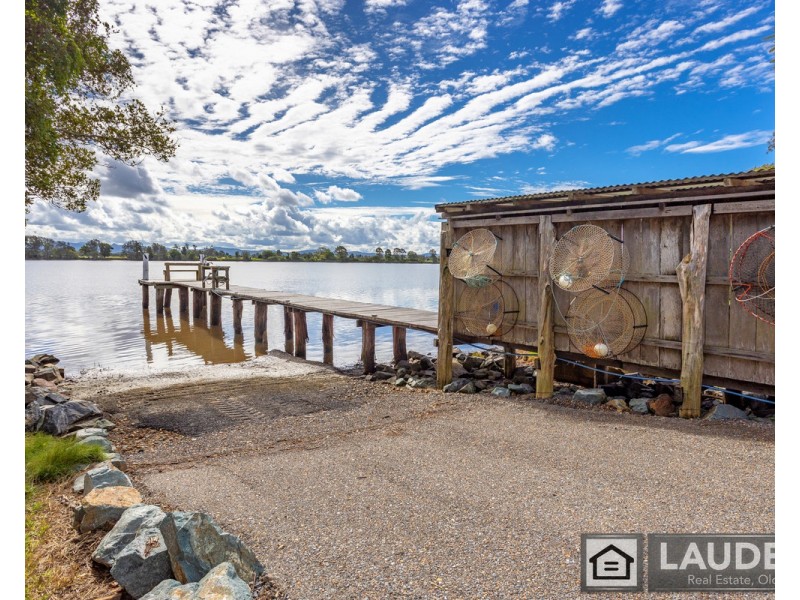 77 Templetons Lane, Oxley Island NSW 2430