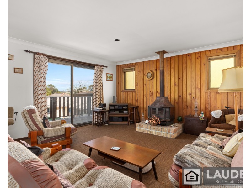 8 Connell Street, Old Bar NSW 2430
