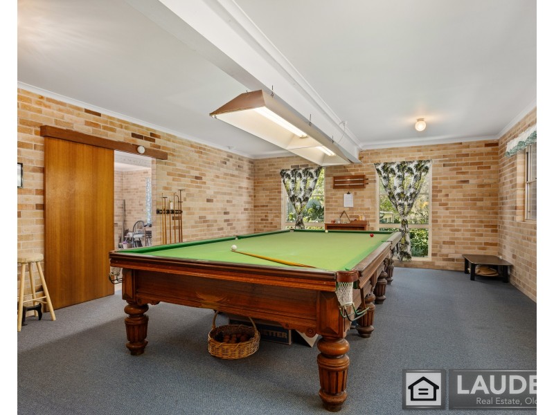 11 Leslies Lane, Mitchells Island NSW 2430