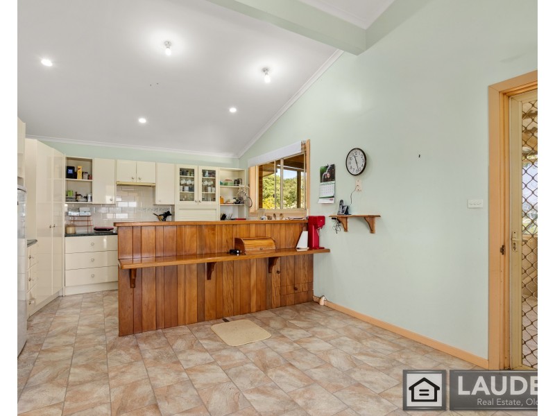 11 Leslies Lane, Mitchells Island NSW 2430