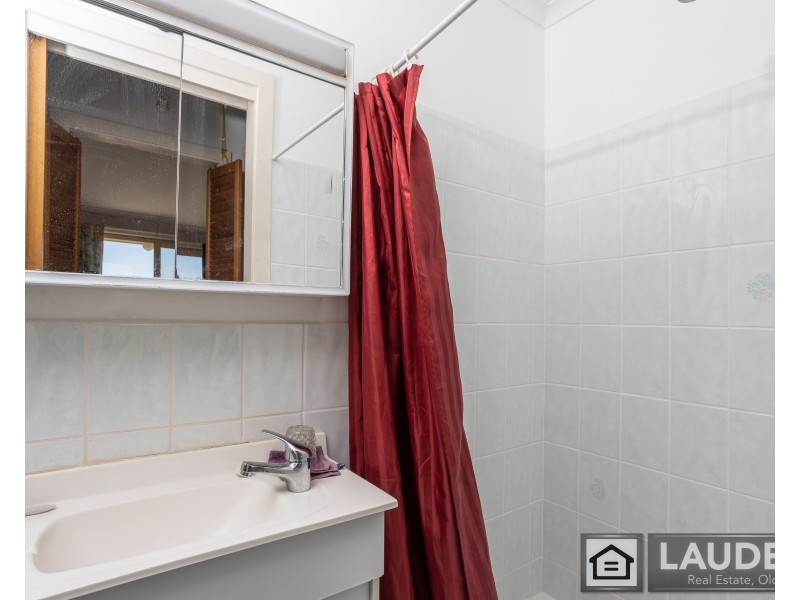 11 Leslies Lane, Mitchells Island NSW 2430