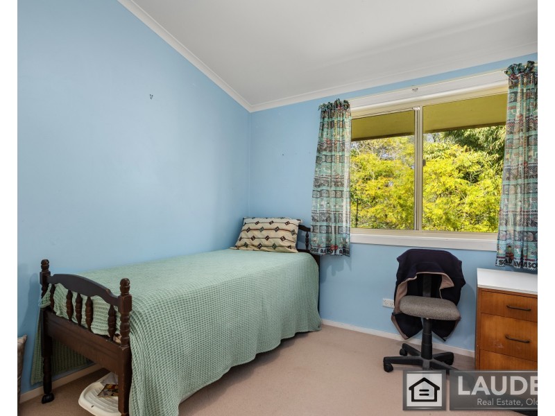 11 Leslies Lane, Mitchells Island NSW 2430