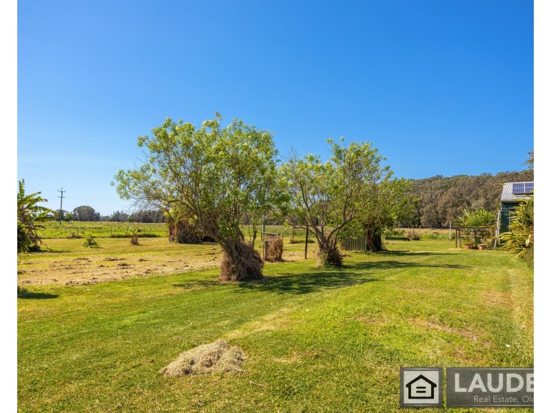 11 Leslies Lane, Mitchells Island NSW 2430