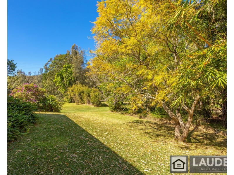 11 Leslies Lane, Mitchells Island NSW 2430
