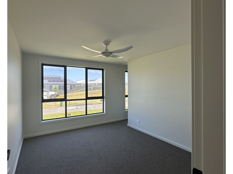 3a Retreat Close, Old Bar NSW 2430