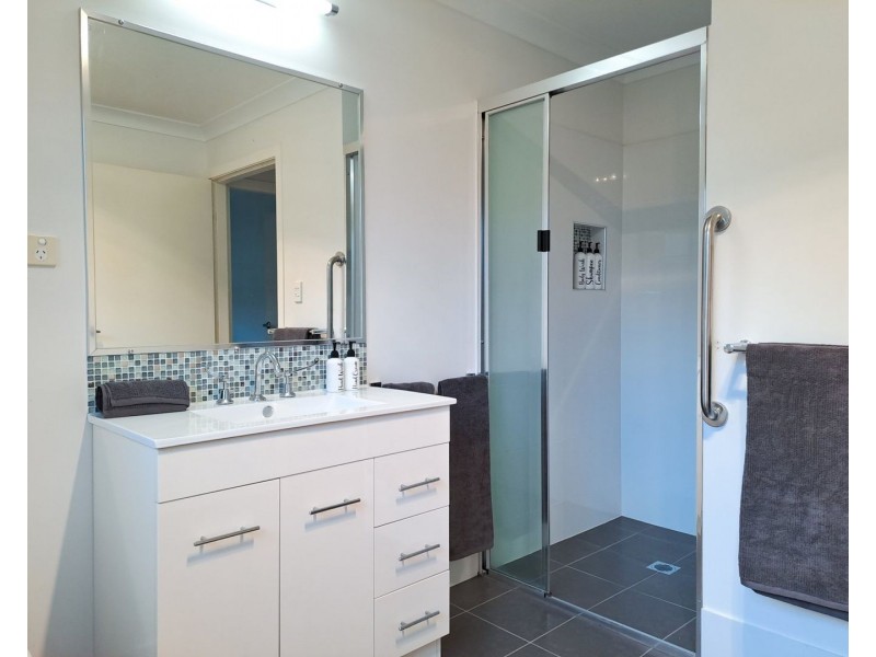 136a Heron Road, Old Bar NSW 2430