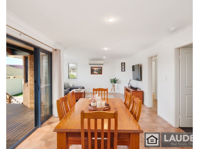 8 Mistral Place, Old Bar NSW 2430