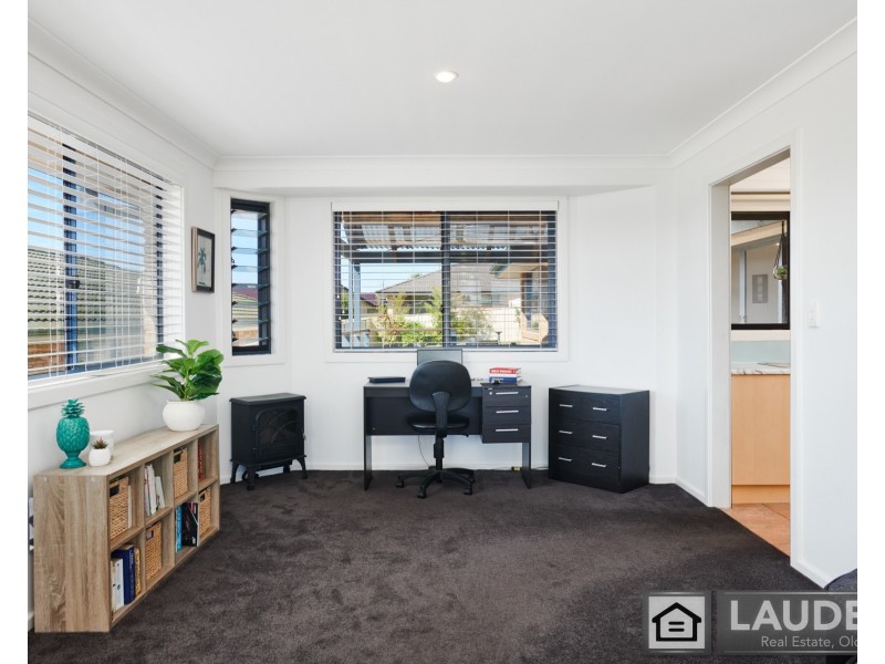 8 Mistral Place, Old Bar NSW 2430