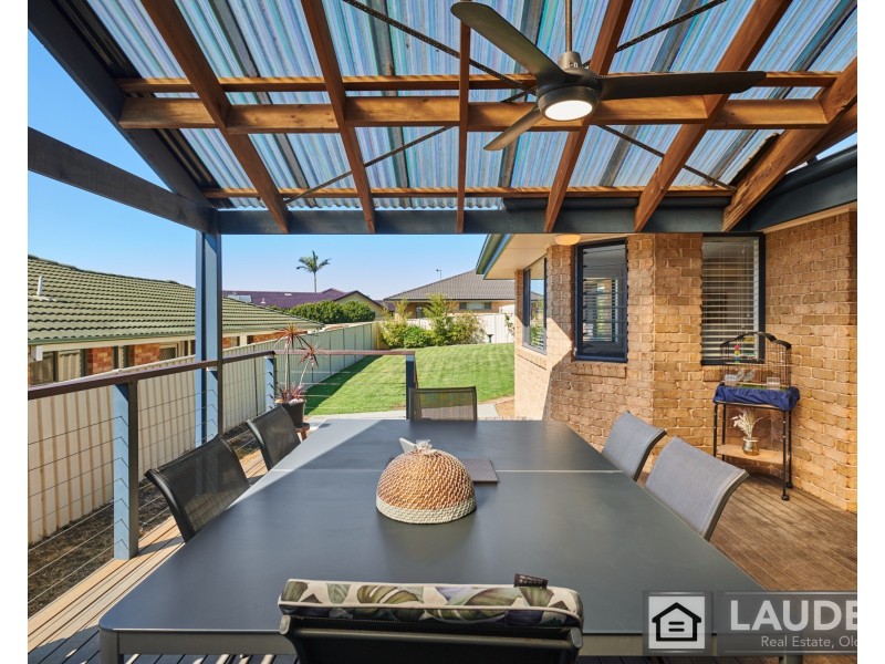 8 Mistral Place, Old Bar NSW 2430