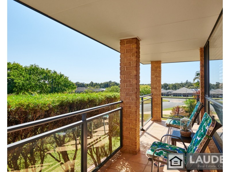 8 Mistral Place, Old Bar NSW 2430